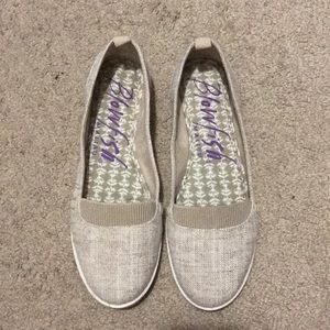 Blowfish Flats! Size 9 Super comfy only worn once!